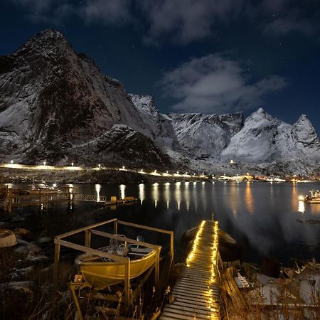 Reine Retro Villa - Cozy Villa With A Fantastic View Екстериор снимка
