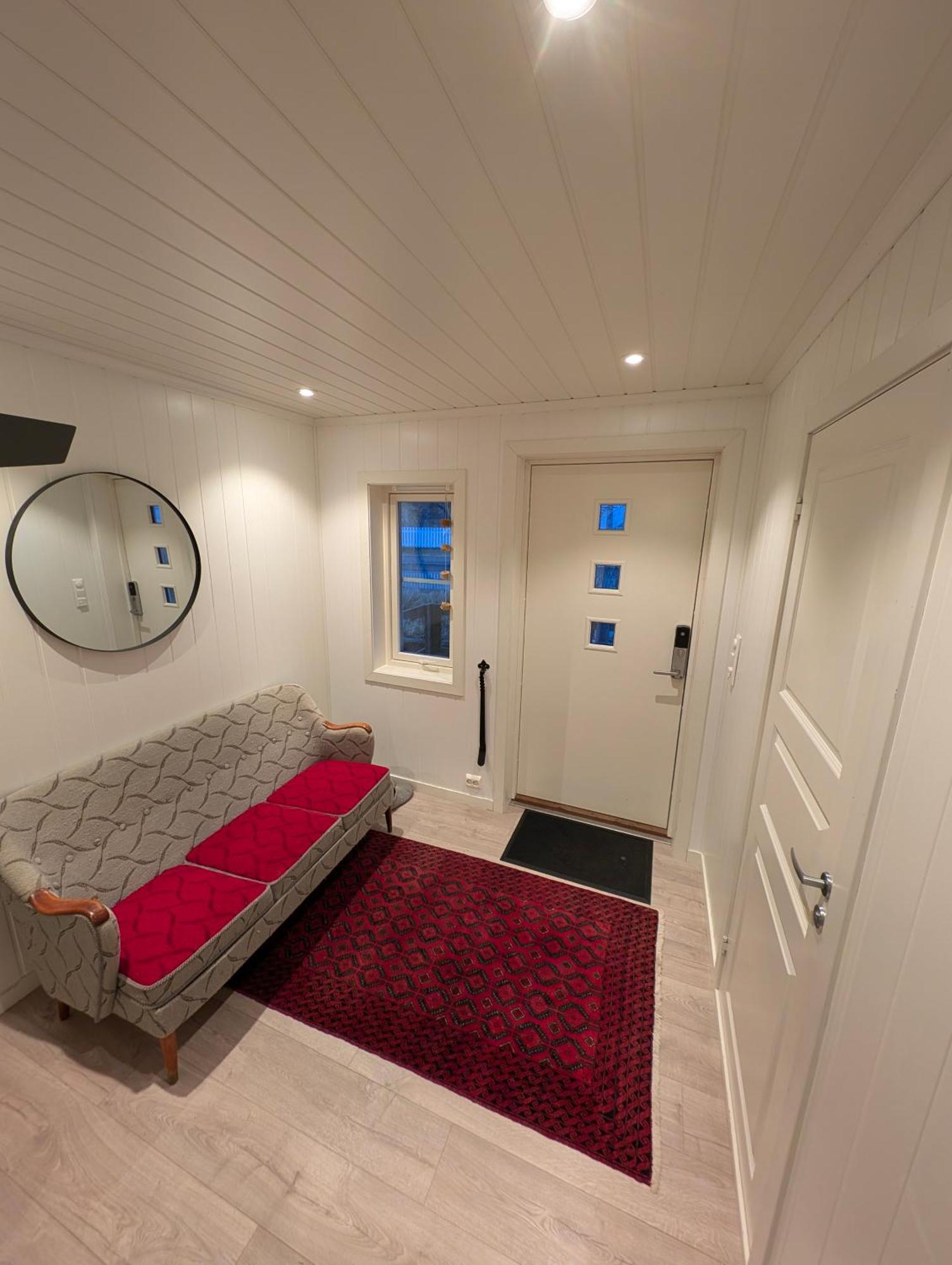 Reine Retro Villa - Cozy Villa With A Fantastic View Екстериор снимка