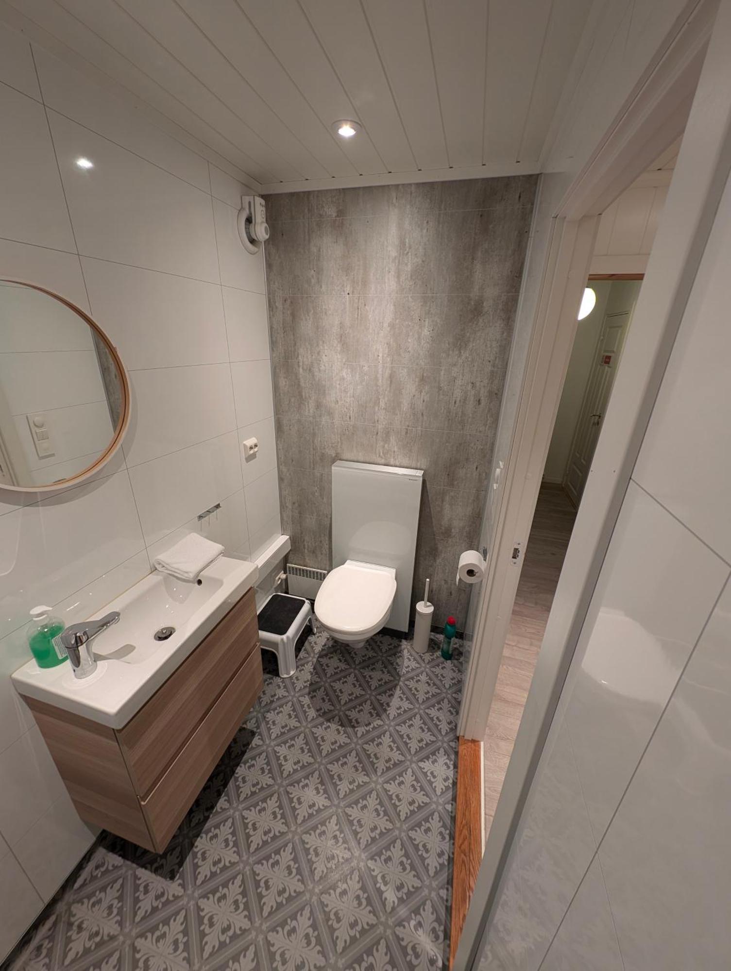Reine Retro Villa - Cozy Villa With A Fantastic View Екстериор снимка